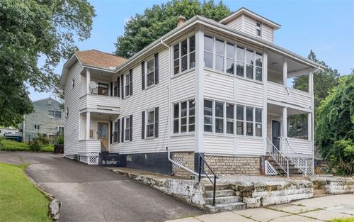 628 Cumberland Hill Rd, Woonsocket, RI, 02895-5610 | Card Image