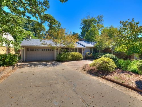 3925 Trenton Ave, Tulsa, OK, 74105-3332 | Card Image