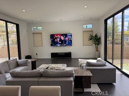 20321 W Aberdeen Ln, Porter Ranch, CA, 91326-4959 | Card Image