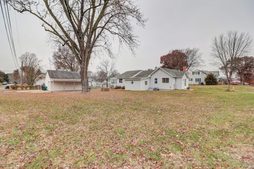 226 Avenue F, Rock Falls, IL, 61071-1375 | Card Image