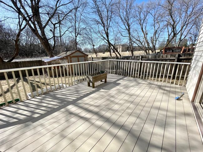 maintenance free spacious deck.jpg | Image 36