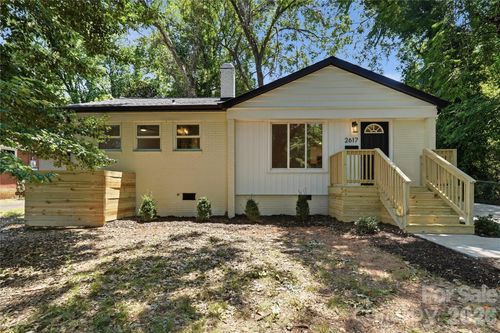 2617 Clydesdale Ter, Charlotte, NC, 28208-4133 | Card Image