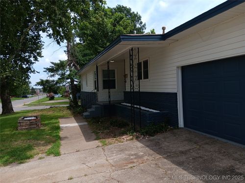 5820 E 23rd St, Tulsa, OK, 74114-3803 | Card Image
