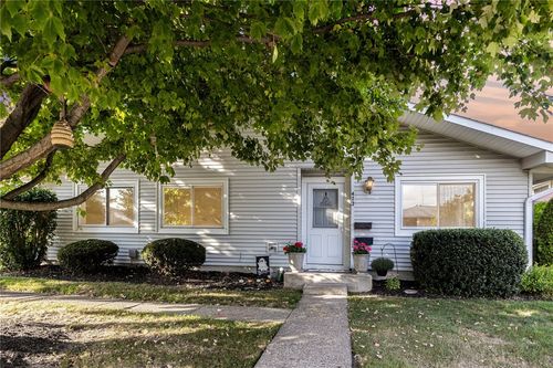 472 Eastbrooke Ln, Rochester, NY, 14618-5226 | Card Image