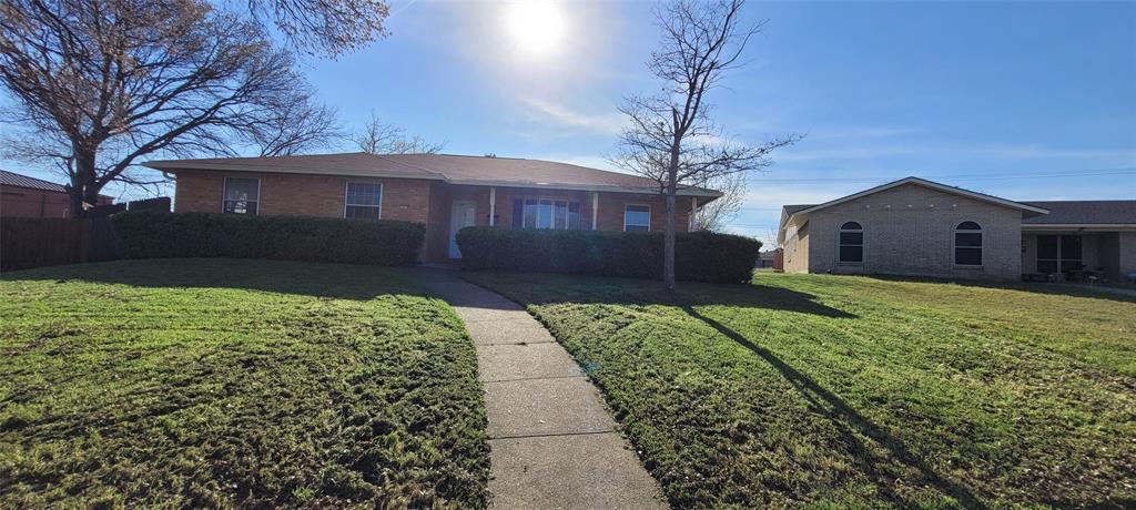 Ridgegate Dr, Dallas, TX 75232