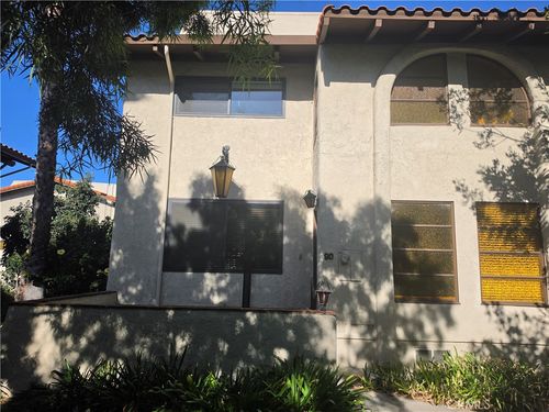 90-400 S Flower St, Orange, CA, 92868 | Card Image
