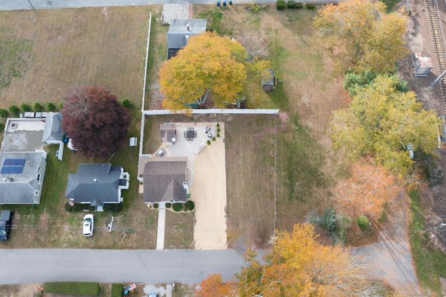 308 Old Colony Rd, House other with 2 bedrooms, 1 bathrooms and 6 parking in Old Lyme CT | Image 33