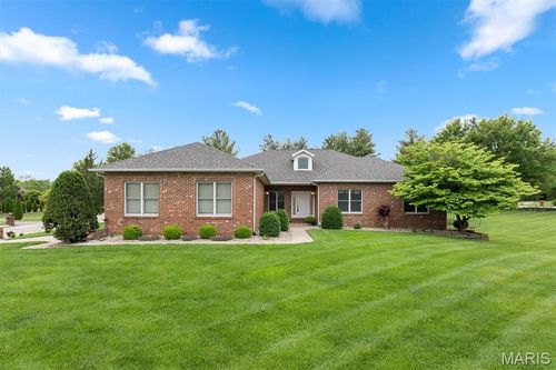 237 W Waters Edge Dr, Shiloh, IL, 62221-7811 | Card Image