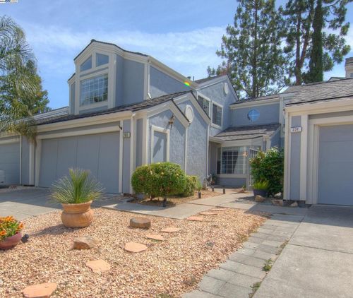 243 Northwood Cmns, Livermore, CA, 94551-3054 | Card Image