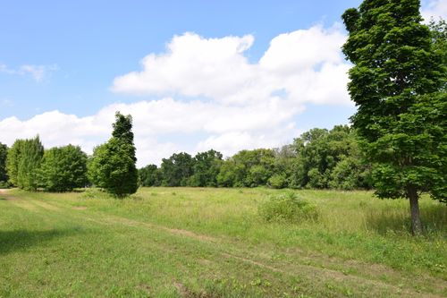 1 S Martin Rd, New Berlin, WI, 53146 | Card Image
