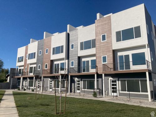 4564 W Pleasant Pine Ct, West Valley City, UT, 84120-3039 | Card Image
