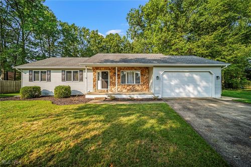 1098 Rutgers Ct, Painesville, OH, 44077-5269 | Card Image