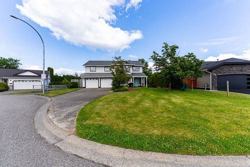 7652 Sapphire Drive, Chilliwack, BC, V2R3A7 | Card Image