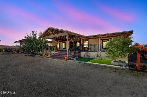 455 Tierra Santa, Sunland Park, NM, 88063-9649 | Card Image