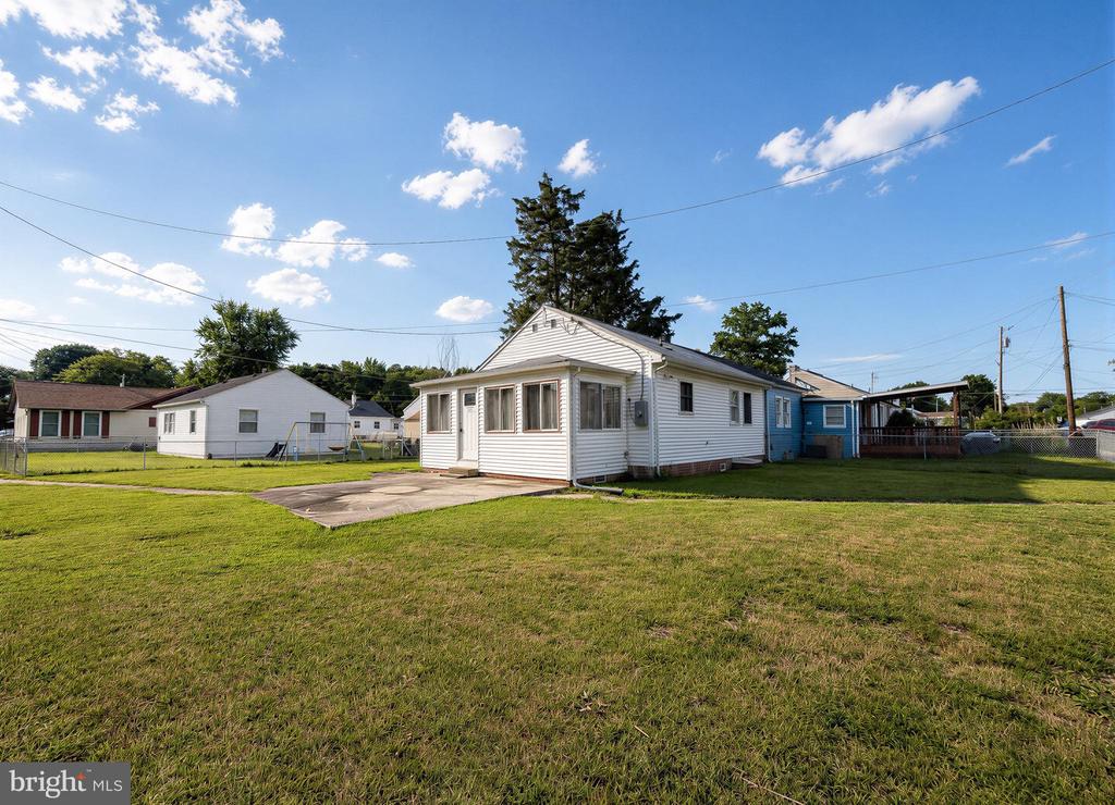 Residential in INDIAN HEAD 2