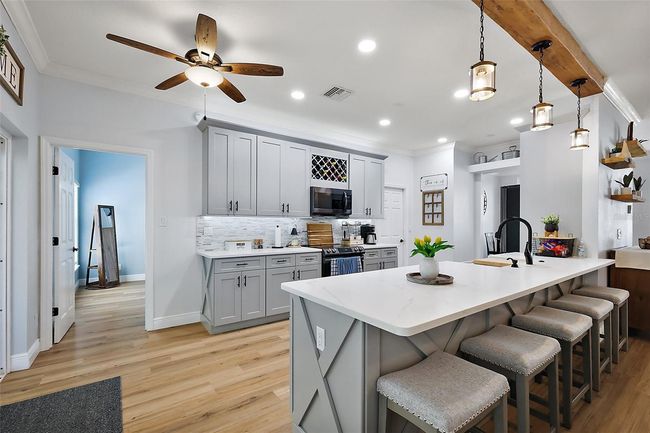 Counter seating | Image 12