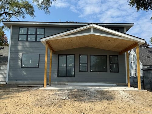 4428 Tonawanda Ave, Royal Oak, MI, 48073-1636 | Card Image