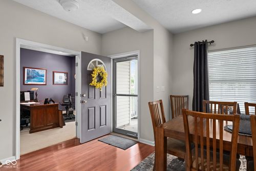 1201 Fantail Dr, Greenwood, IN, 46143-6519 | Card Image