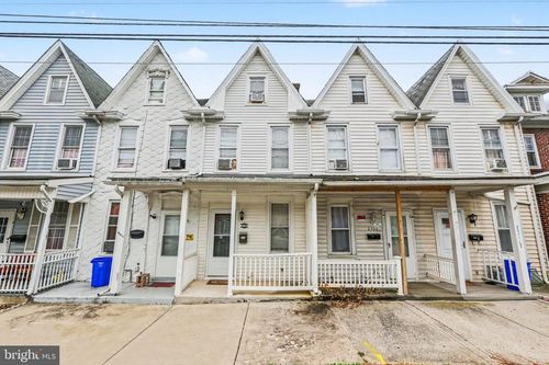 2105 Greenwood St, HARRISBURG, PA, 17104-2737 | Card Image