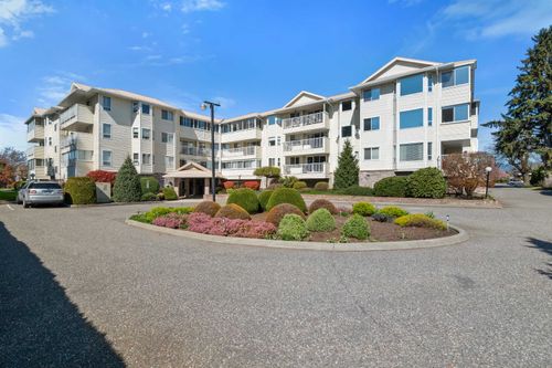 109-8725 Elm Dr, Chilliwack, BC, V2P4Y3 | Card Image