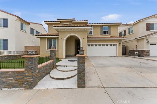 17019 Red Tail Ln, Fontana, CA, 92336-4777 | Card Image