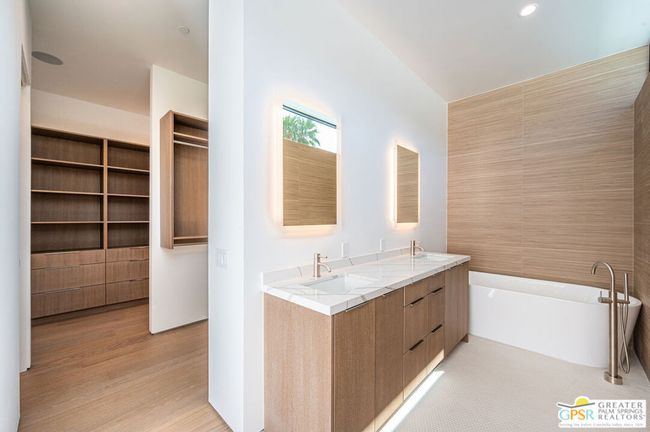 310 W Crestview Dr, House other with 3 bedrooms, 4 bathrooms and 2 parking in Palm Springs CA | Image 44