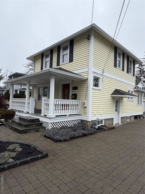 1230 Hopewell Ave, Fishkill, NY, 12524-1335 | Card Image