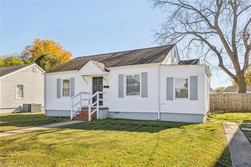 22 Lucas Dr, Hampton, VA, 23669-2910 | Card Image