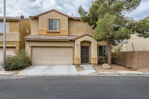 4045 Oliver Sagebrush Dr, Las Vegas, NV, 89122-3553 | Card Image