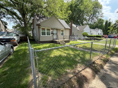 18510 Heyden St, Detroit, MI, 48219-3455 | Card Image