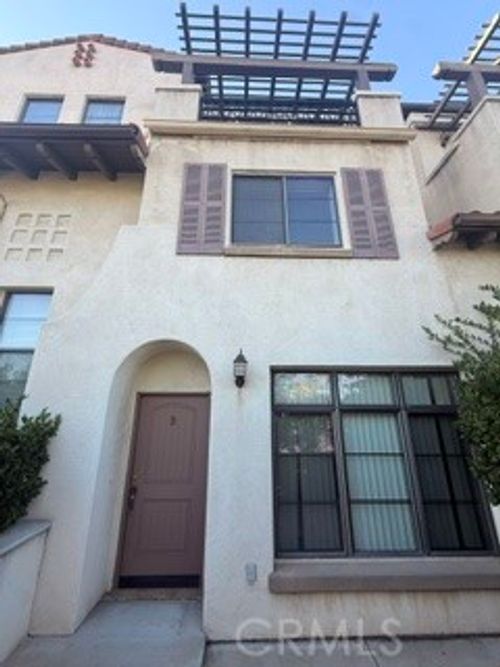 b-879 Michigan Boulevard, Pasadena, CA, 91107 | Card Image