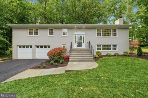 9312 Hamilton Dr, FAIRFAX, VA, 22031-3042 | Card Image