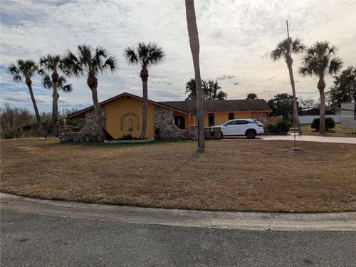 5330 Kings Court, FRUITLAND PARK, FL, 34731 | Card Image