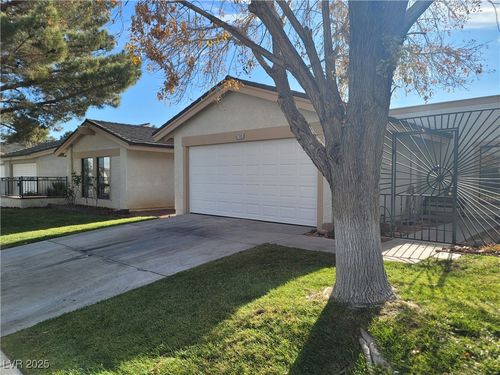 5709 Goldmount Ave, Las Vegas, NV, 89107-1524 | Card Image