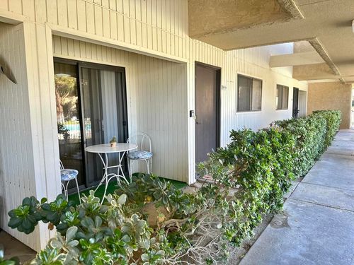 unit-114-2821 N Los Felices Cir W, Palm Springs, CA, 92262-8402 | Card Image