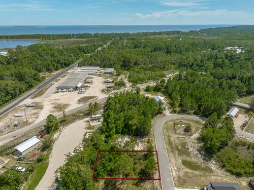 1699 Landing St, Carrabelle, FL, 32322-5116 | Card Image