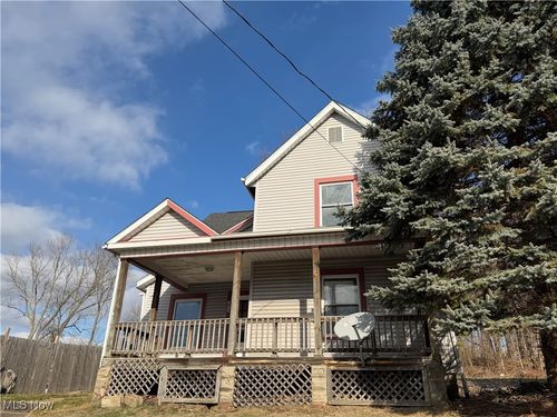 1817 3rd St Ne, Canton, OH, 44704-1829 | Card Image