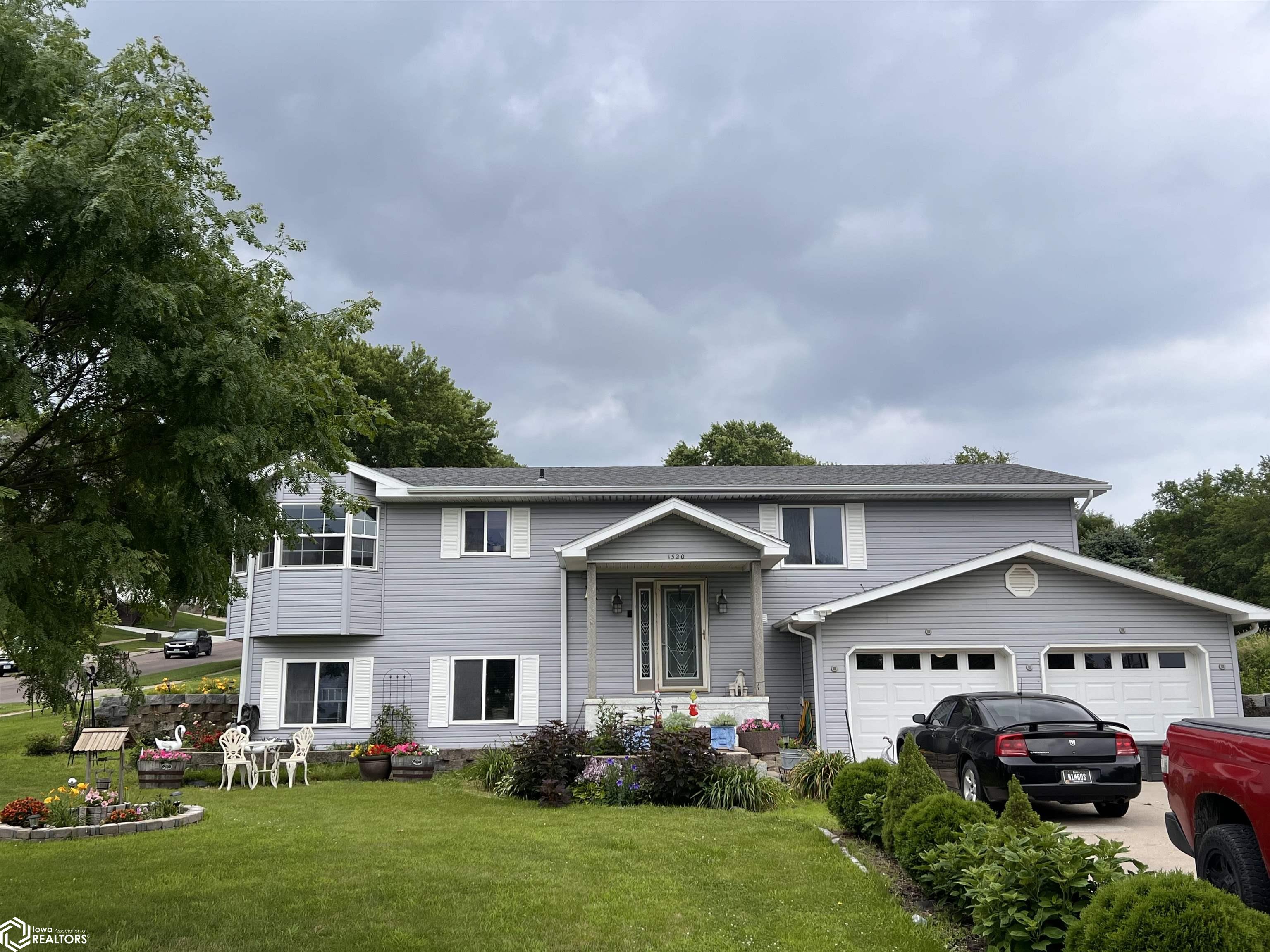10th St, Denison, IA 51442