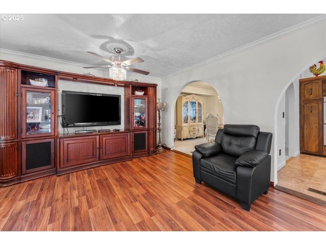 1845 Sw 18 Th Ct, House other with 4 bedrooms, 3 bathrooms and 2 parking in Gresham OR | Image 16