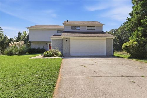 5006 Stoney Point Cir, Stone Mountain, GA, 30088-3735 | Card Image