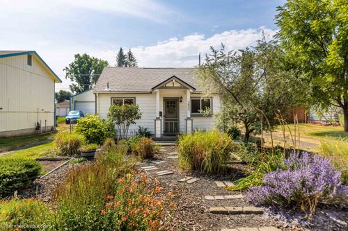 3832 E Bridgeport Ave, Spokane, WA, 99217-6931 | Card Image