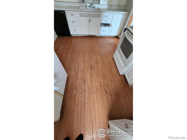 KITCHEN | Image 14