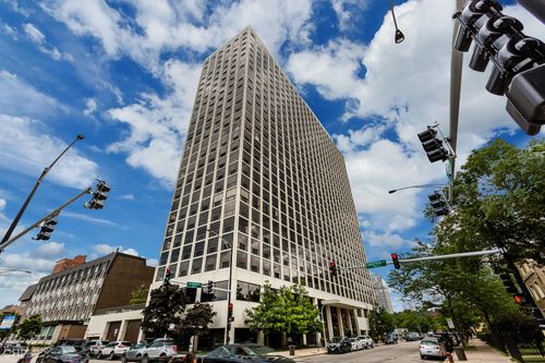 2201-4343 Clarendon Ave, Chicago, IL, 60613-6500 | Card Image