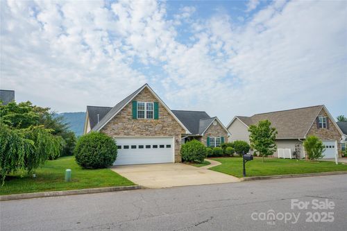 34 Dove Hollow Rd, Fletcher, NC, 28732-8325 | Card Image