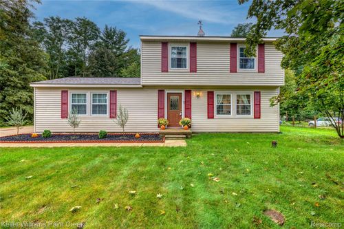 3308 Spring Meadow Dr, Rochester, MI, 48306-2060 | Card Image