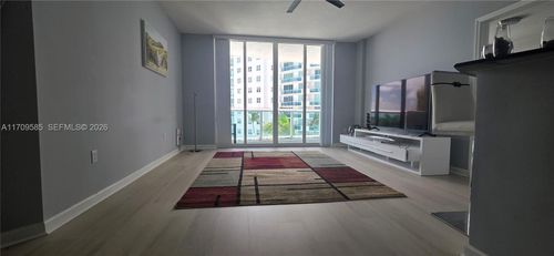 806-7900 Harbor Island Dr, North Bay Village, FL, 33141-4288 | Card Image