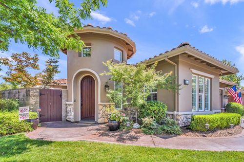 8610 San Lucas Cir, Roseville, CA, 95747-6338 | Card Image
