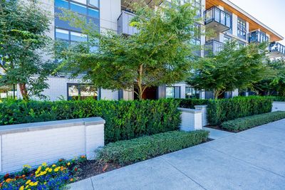 101 - 747 3 Rd St E, Condo with 1 bedrooms, 1 bathrooms and 1 parking in North Vancouver BC | Image 2