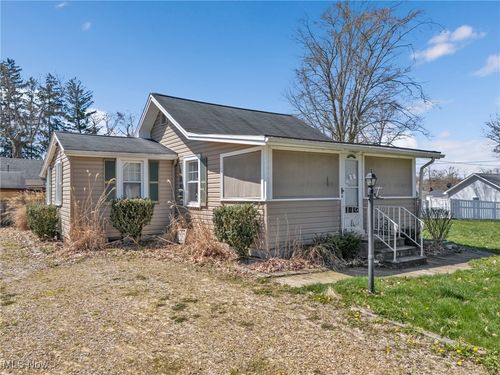 241 Tanglewood Trl, Chippewa Lake, OH, 44215-9655 | Card Image