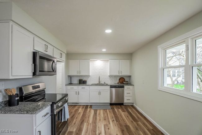 307 Sunset Blvd, House other with 5 bedrooms, 4 bathrooms and null parking in Wadsworth OH | Image 5